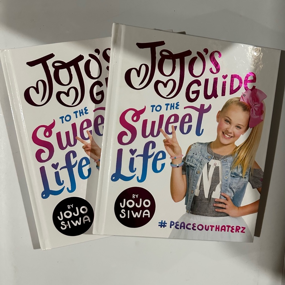 HAND-SIGNED JoJo Siwa's Guide to the Sweet Life Book